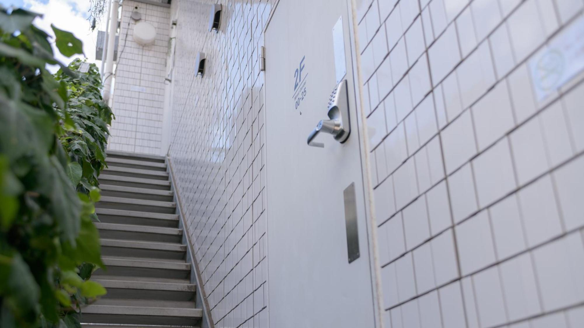 Almond Hostel & Cafe Shibuya Токіо Екстер'єр фото