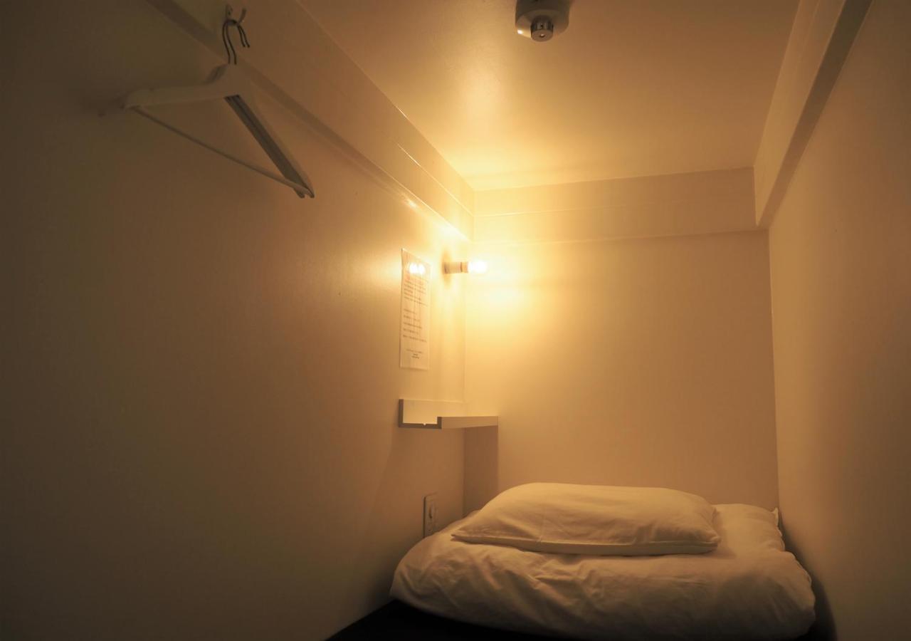 Almond Hostel & Cafe Shibuya Токіо Екстер'єр фото