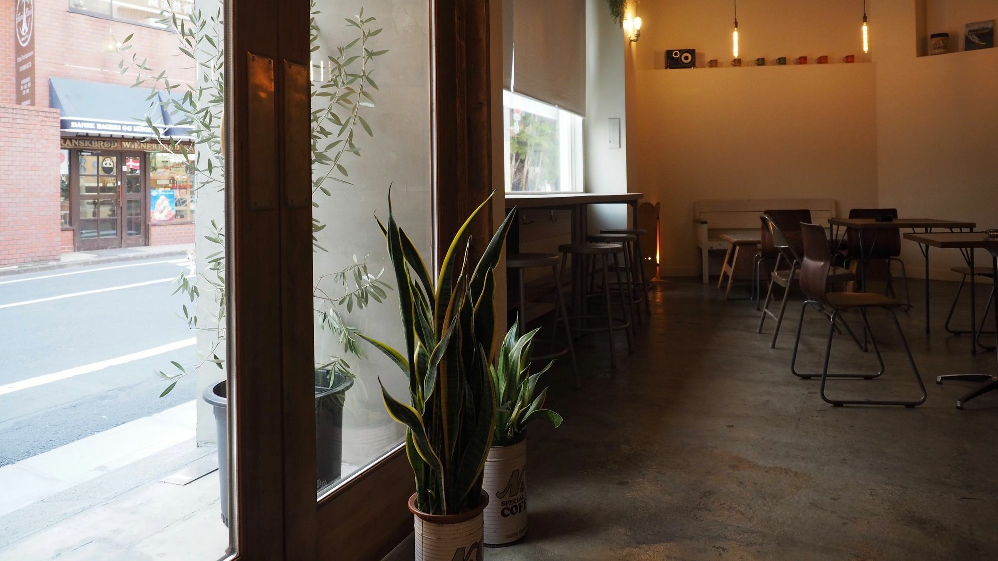 Almond Hostel & Cafe Shibuya Токіо Екстер'єр фото