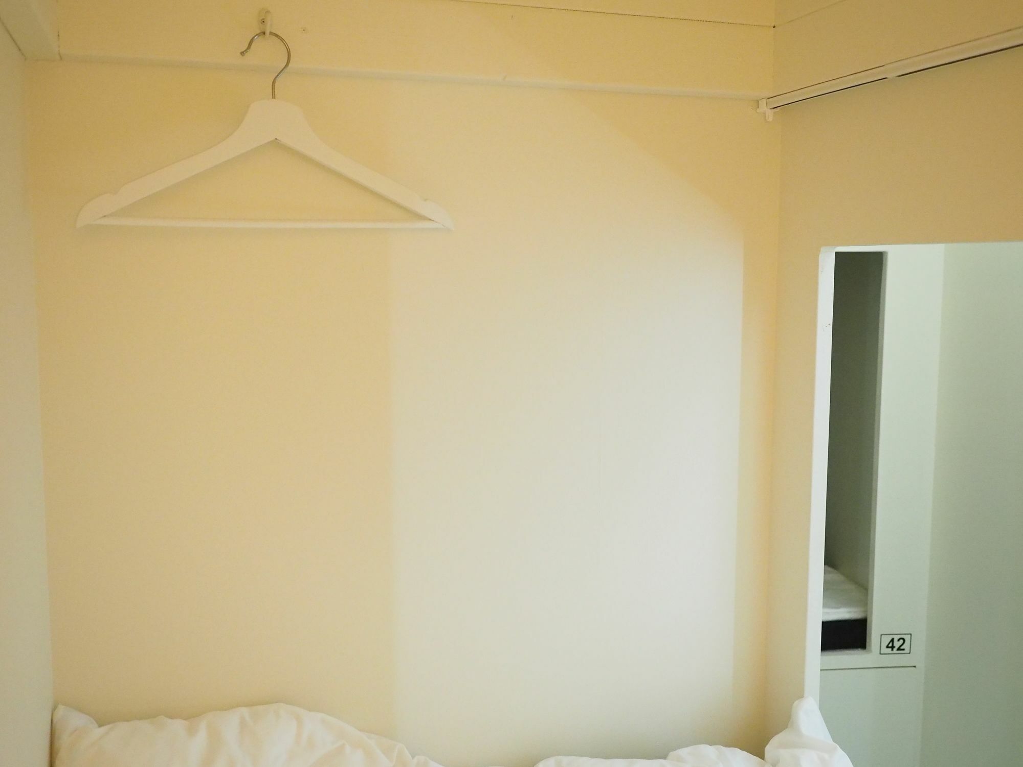Almond Hostel & Cafe Shibuya Токіо Екстер'єр фото