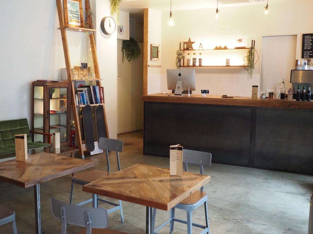 Almond Hostel & Cafe Shibuya Токіо Екстер'єр фото
