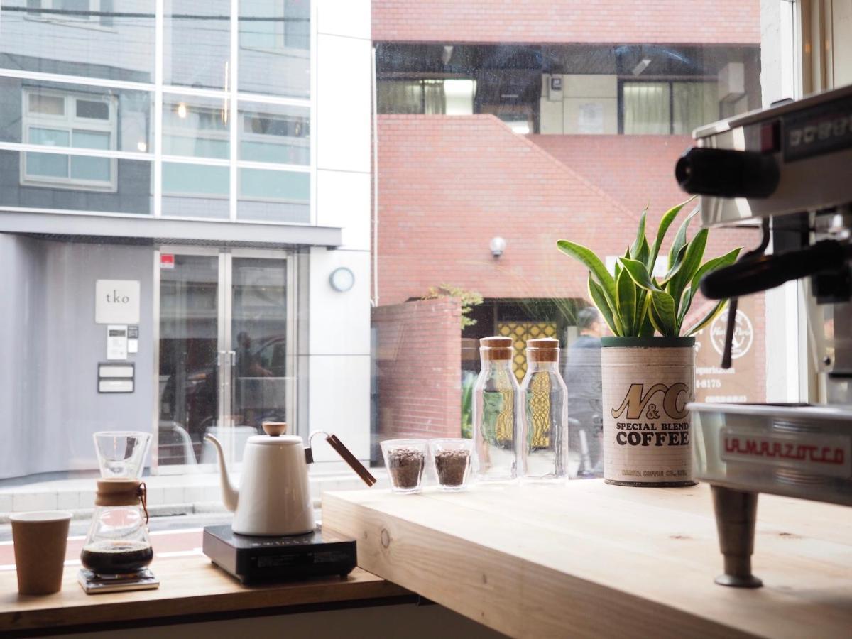 Almond Hostel & Cafe Shibuya Токіо Екстер'єр фото